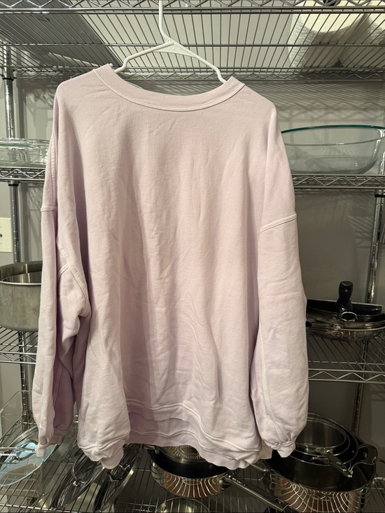 aerie Tops - aerie Crewneck Sweatshirt in Pale Pink with White Piping